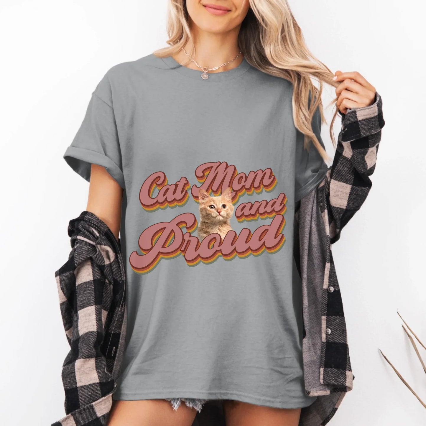 Pet Mom and Proud T-shirt